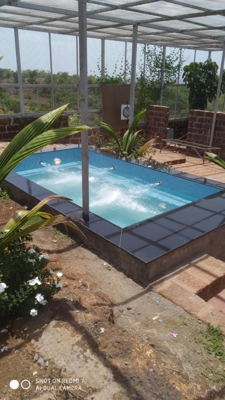 Vila Mars Jungle Adventure Stud Farm With Private Jacuzzi Narsinge Exteriér fotografie